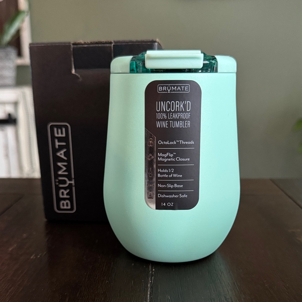 BruMate Uncork'd 14oz in Mint! Limited Edition! New!